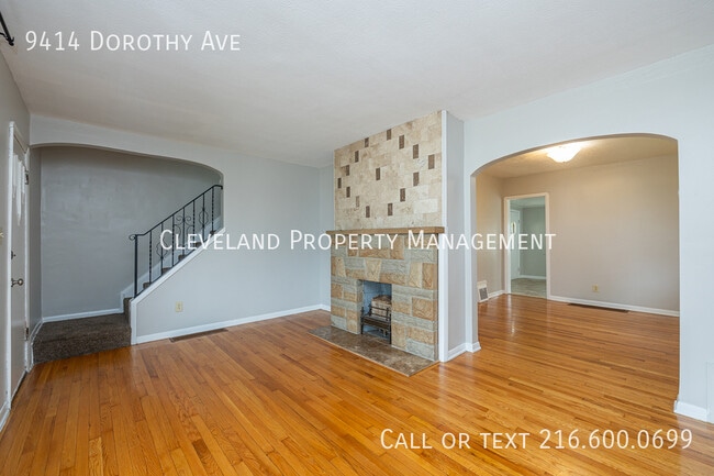 Building Photo - 9414 Dorothy Ave
