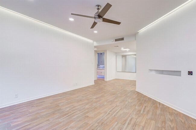 Building Photo - 2829 Timmons Ln