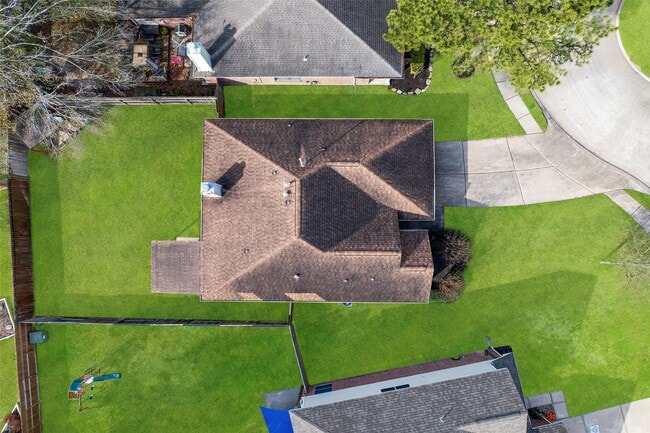 Building Photo - 20431 Fairfield Park Way