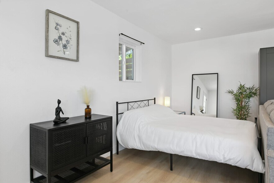 Building Photo - 1310 Halley Ct