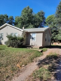 Building Photo - 2 BED | 1 BATH | DUPLEX | WEST