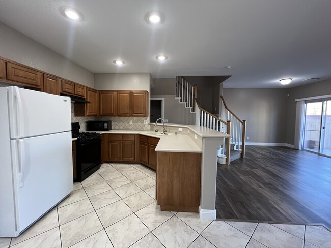 Building Photo - 1081 Pleasure Ln