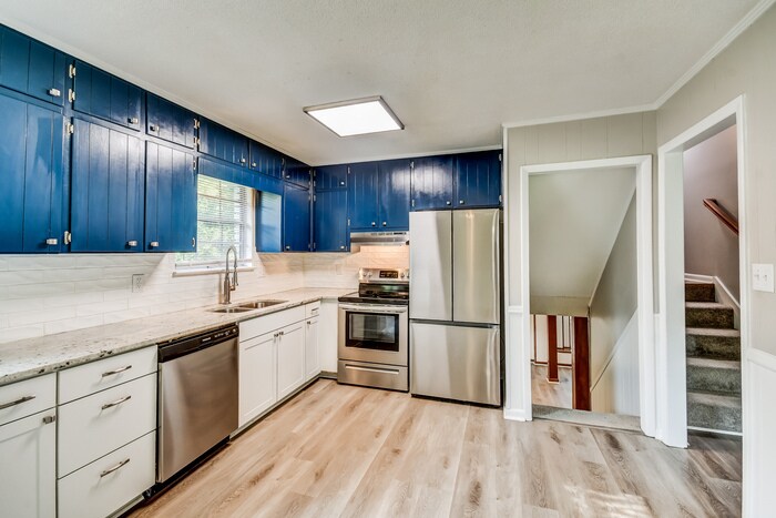 Building Photo - 2904 Clement St