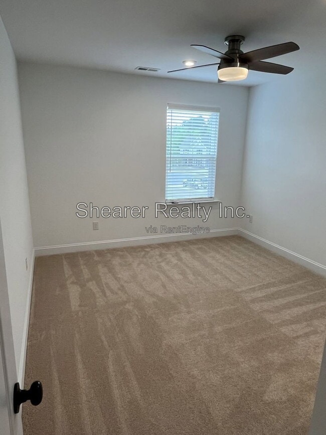 Building Photo - 616 Southstone Dr