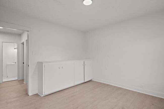 Building Photo - 3 bedroom on large lot