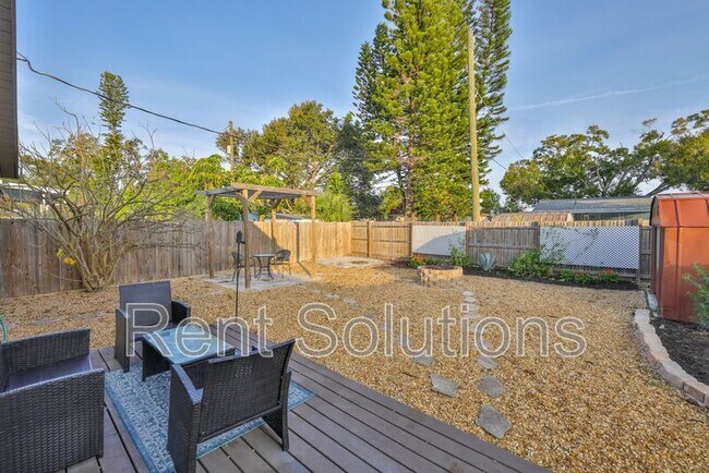 Building Photo - 5701 12th Ave S