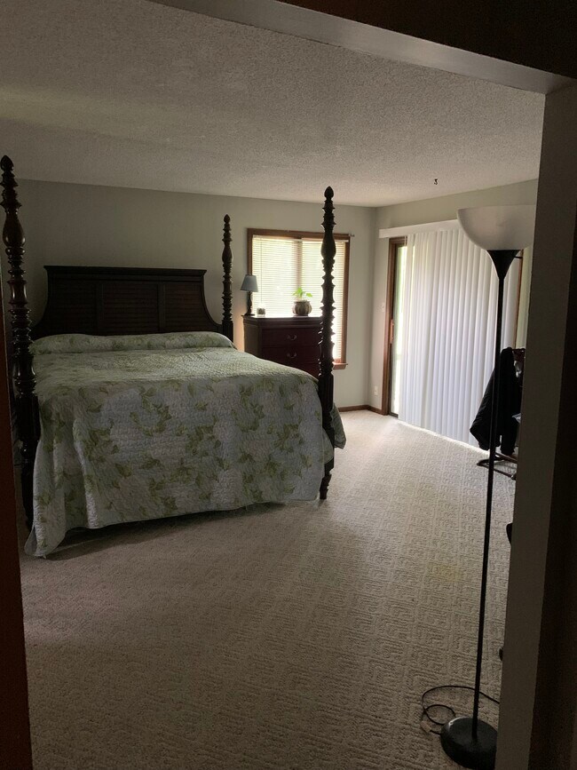 Building Photo - 4759 Apple Tree Ln
