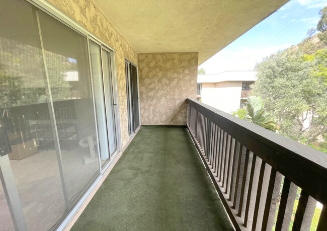 Building Photo - 6416 Friars Rd