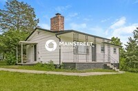 Building Photo - 3 Bedroom Pet-Friendly Home in Knoxville, TN with Main Street Renewal