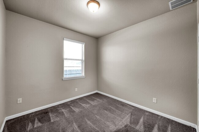 Building Photo - 18239 Alora Springs Trace