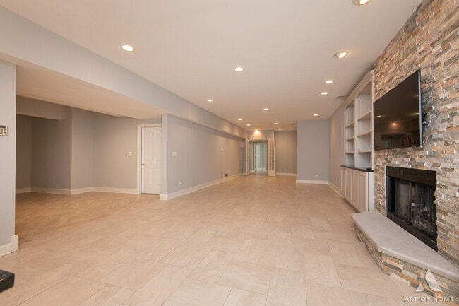 Building Photo - 11361 W Plainfield Rd