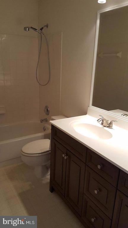 Building Photo - 8108 Madrillon Springs Ln