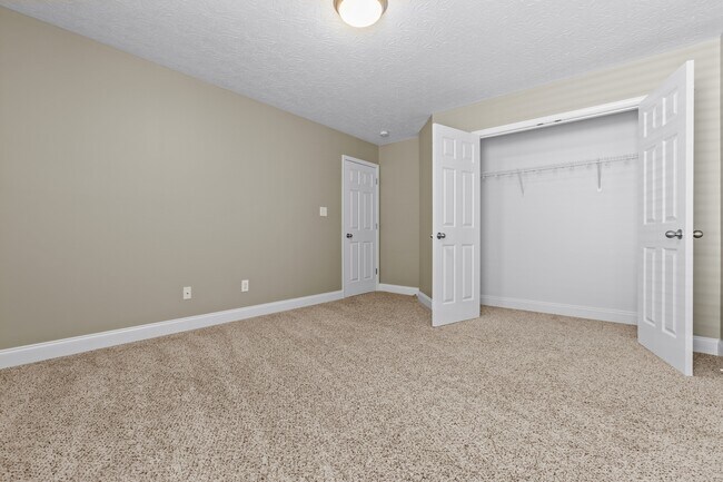 Building Photo - 588 Lanarkshire Pl
