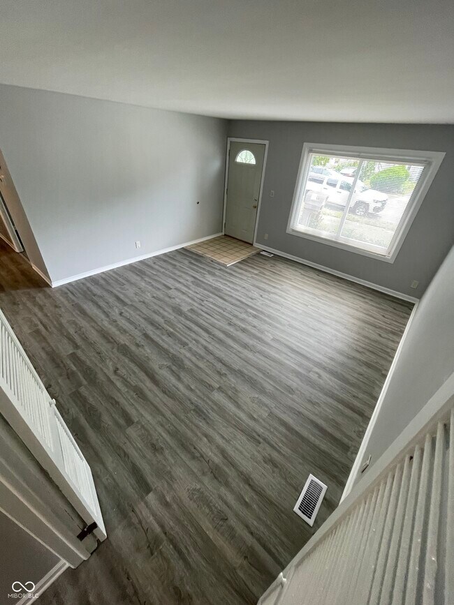 Building Photo - 7848 Souter Dr