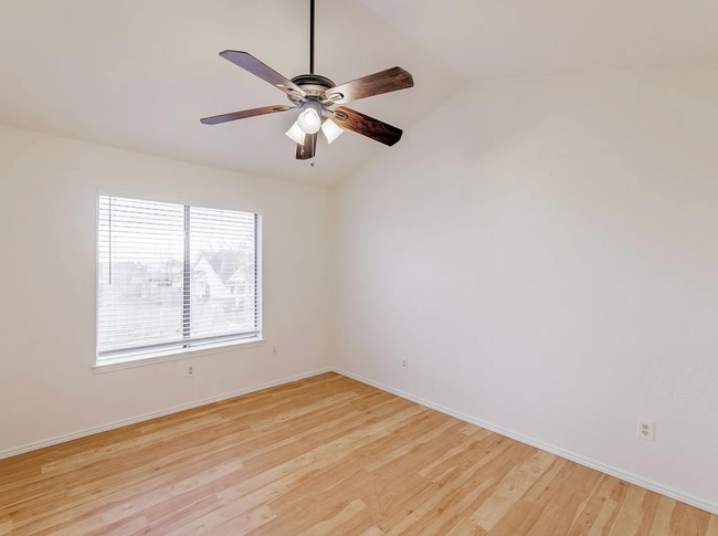 Building Photo - 973 Fairbanks Cir