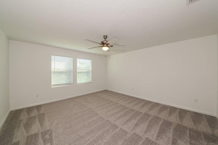 Building Photo - 984 Ocean Spray Dr