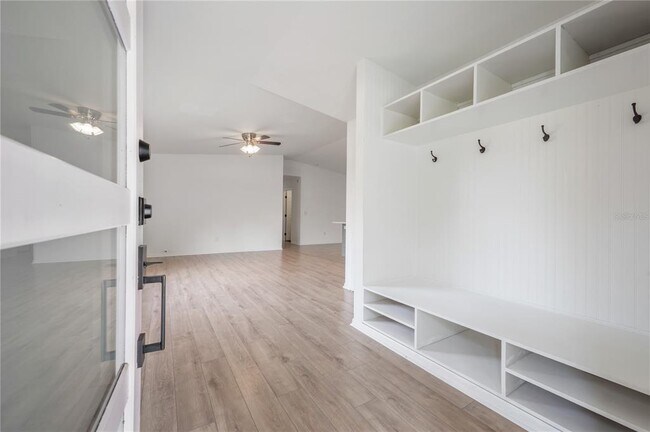 Building Photo - 1508 E Jean St