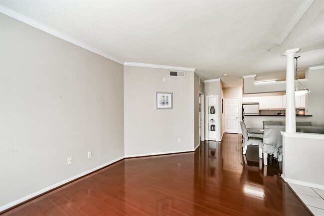 Building Photo - 1330 Old Spanish Trl