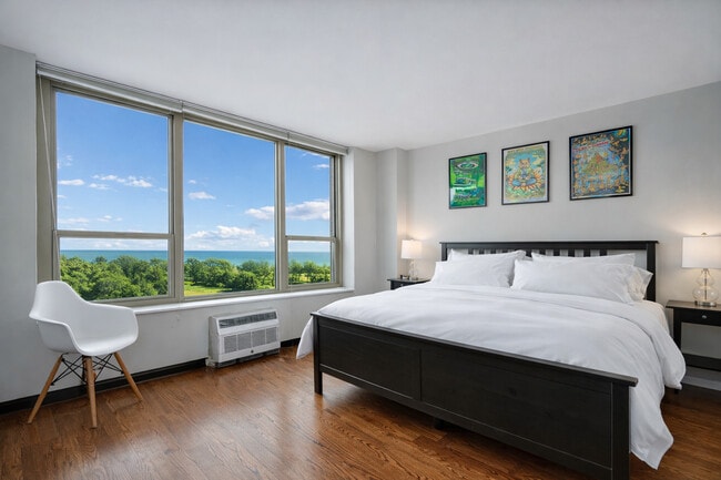 Building Photo - 1550 N Lake Shore Dr