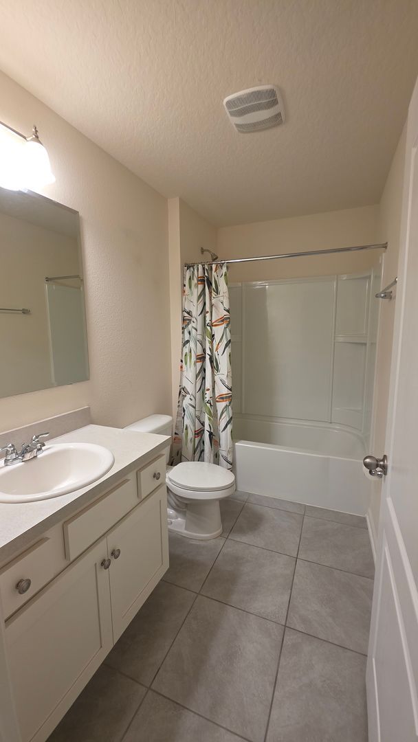 Building Photo - New Home in Sawmill Creek 3 Bedroom 3 Bath home with Office/Den and Screened Patio