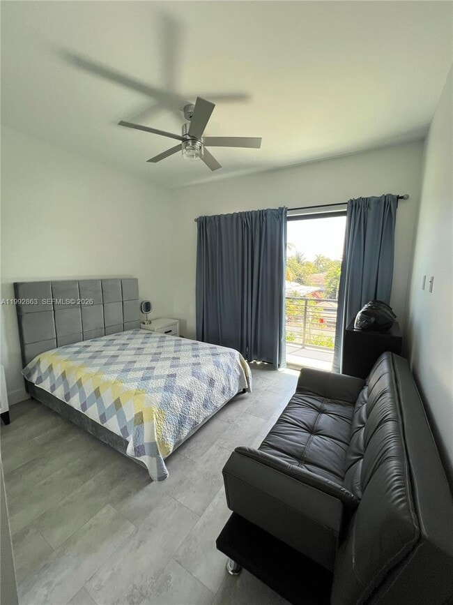 Building Photo - 2342 McKinley St