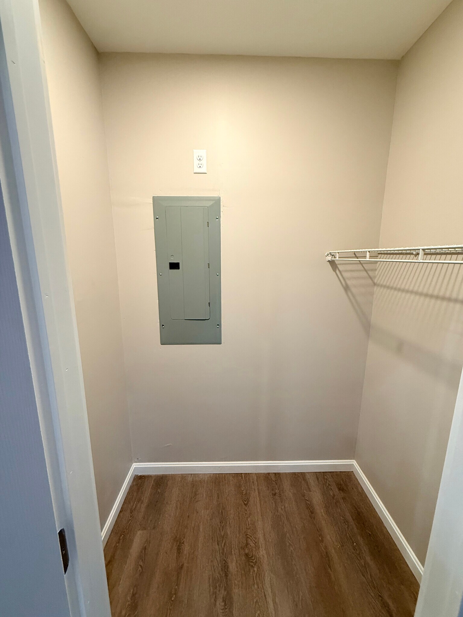 Living Room walk in closet - 737 Oak St