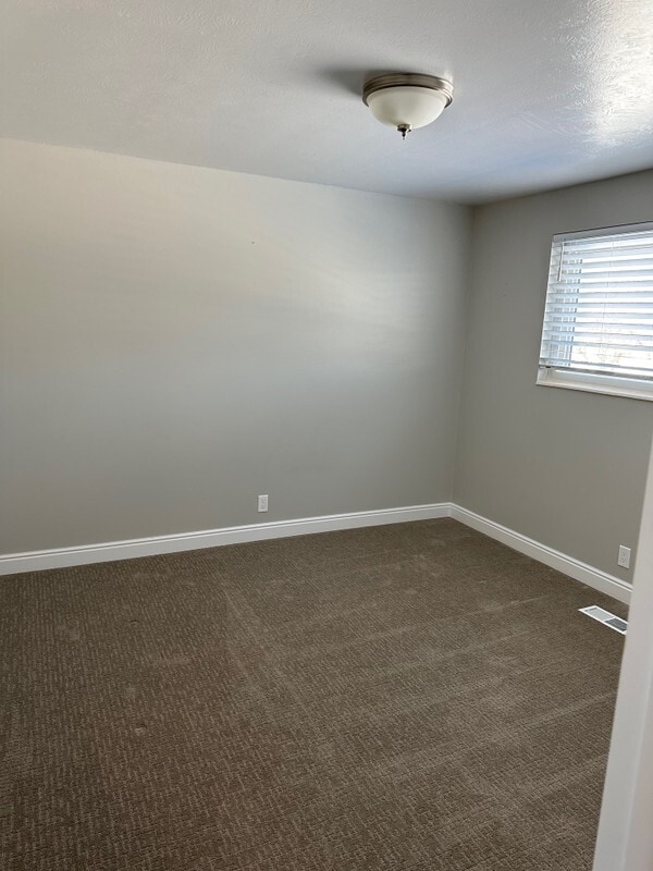 Building Photo - 306 W 300 N