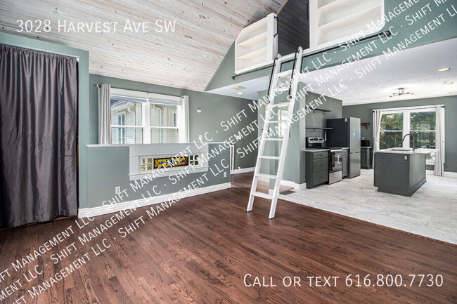Building Photo - 3028 Harvest Ave SW