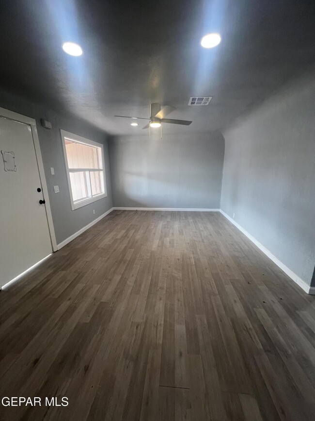 Building Photo - 8405 Pinon St