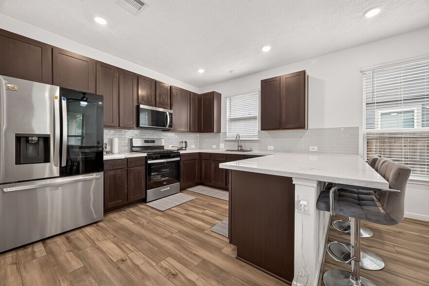 Building Photo - 27571 Bello Bend Ln