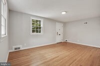 Building Photo - 1605 W Braddock Rd