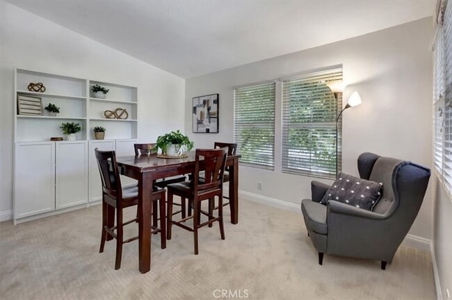 Building Photo - 38 Abrigo