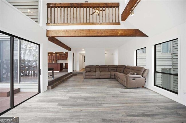 Building Photo - 530 Matterhorn Way