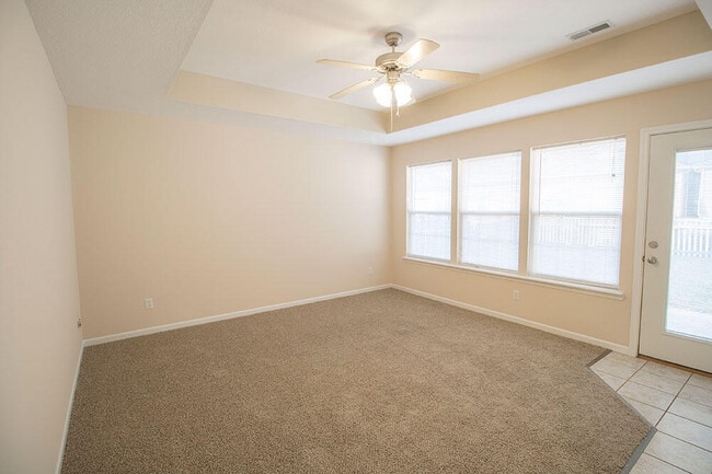 Building Photo - 1881 Field St