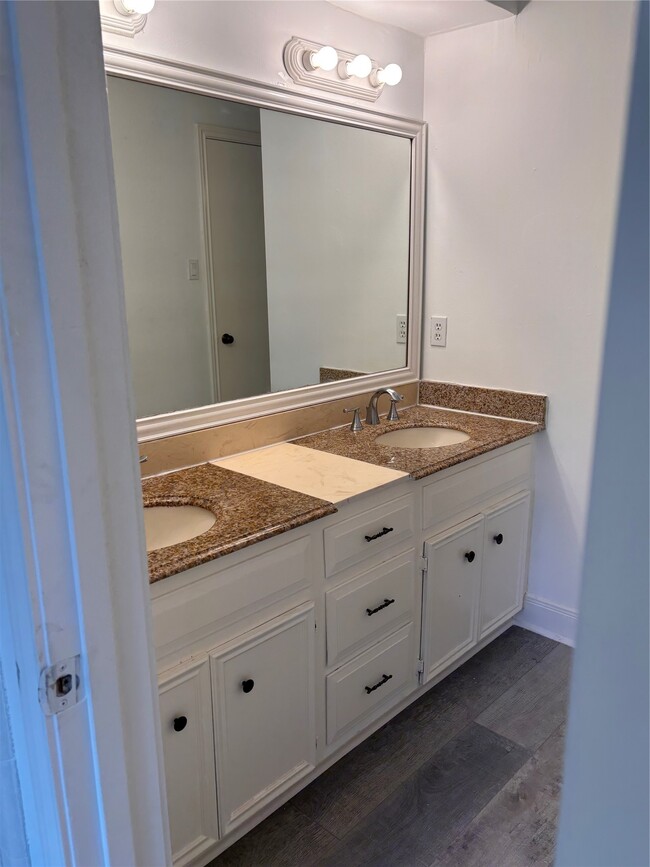 Building Photo - 20610 Shillington Ct