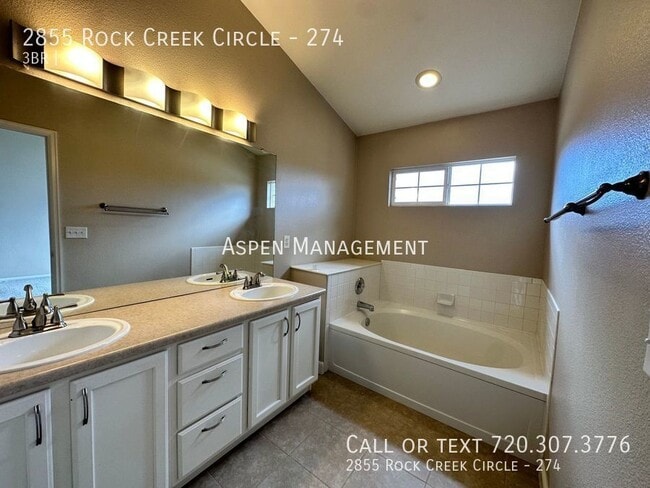 Building Photo - 2855 Rock Creek Cir