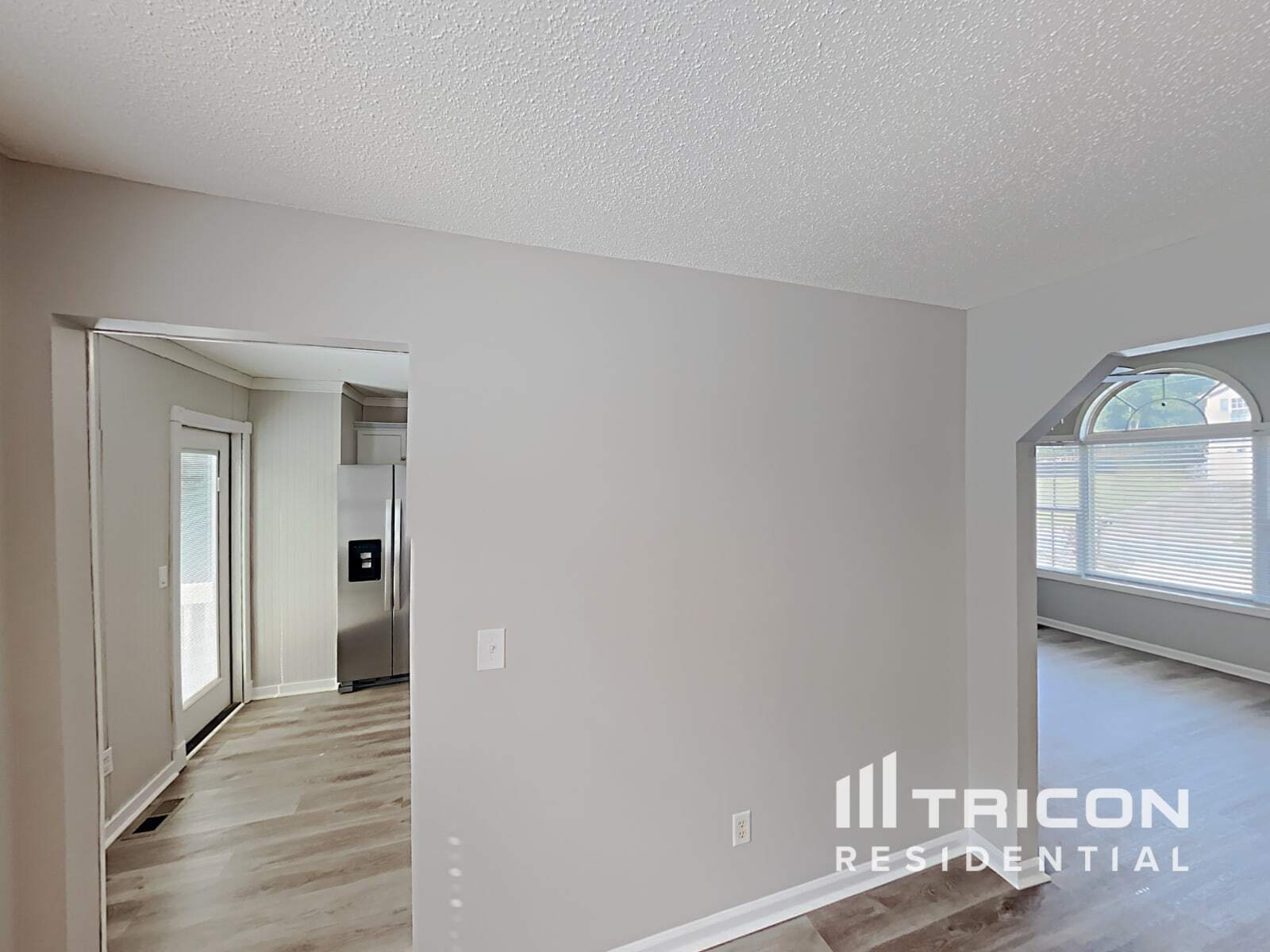 Building Photo - 514 Woodwind Dr