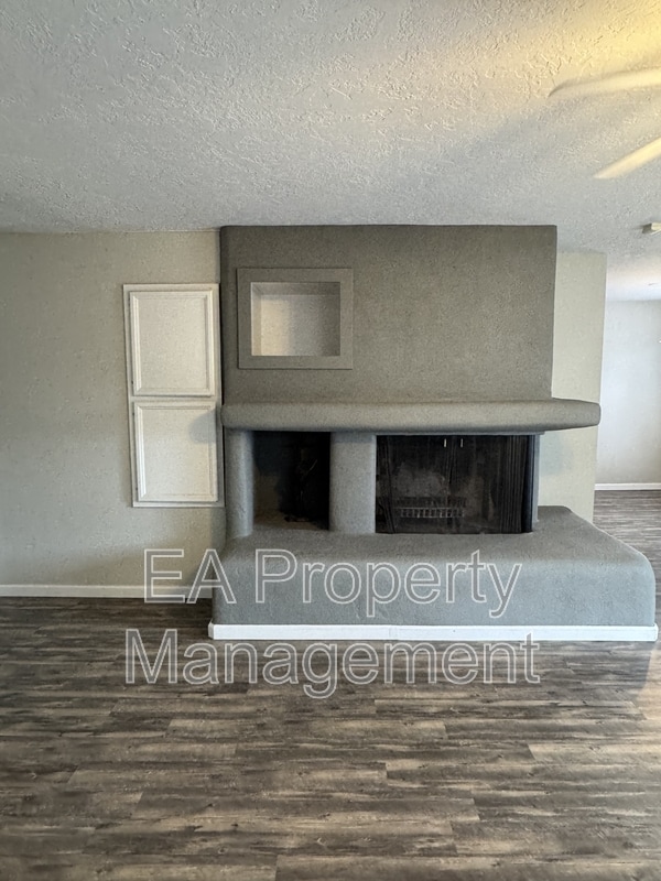 Building Photo - 1417 Dorothy St NE