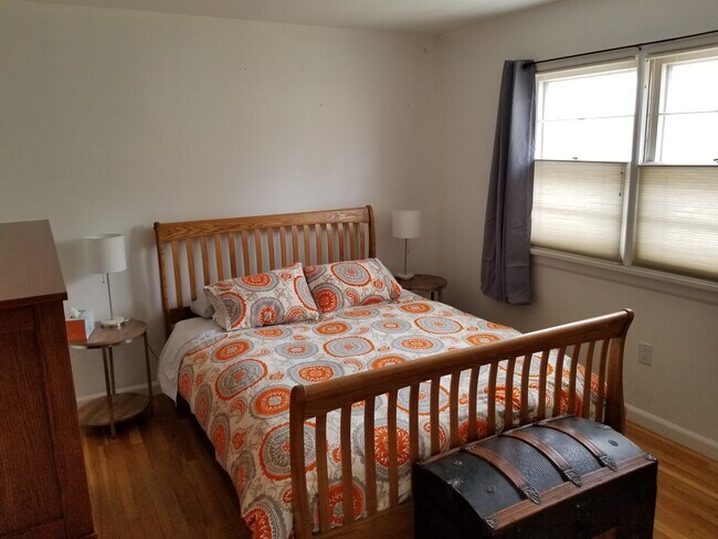 Building Photo - 411 W Arthur St