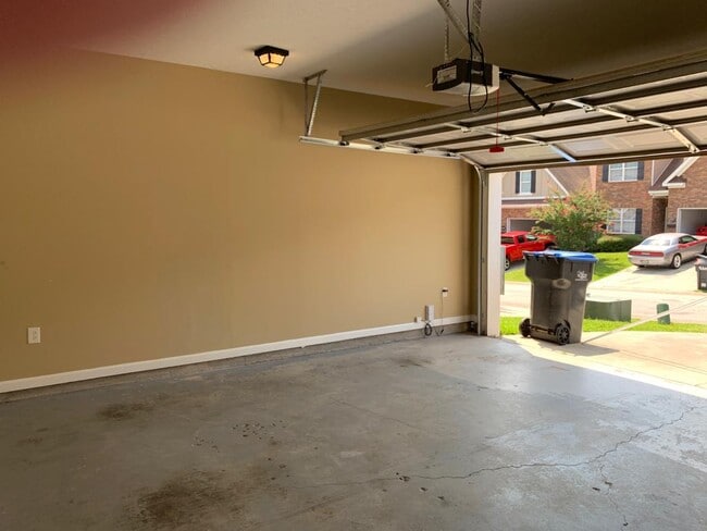 Building Photo - 4310 E Barcelona Way