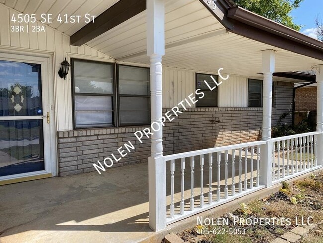 Building Photo - 4505 SE 41st St