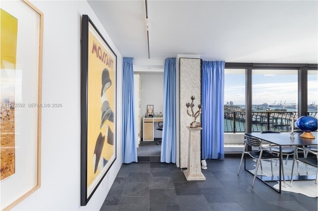 Building Photo - 555 NE 15th St