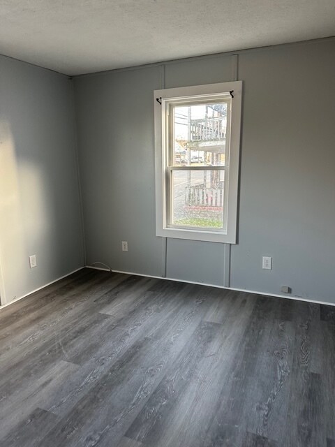 Building Photo - 4656 Main St