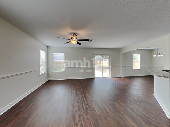 Building Photo - 4860 Windbourne Way