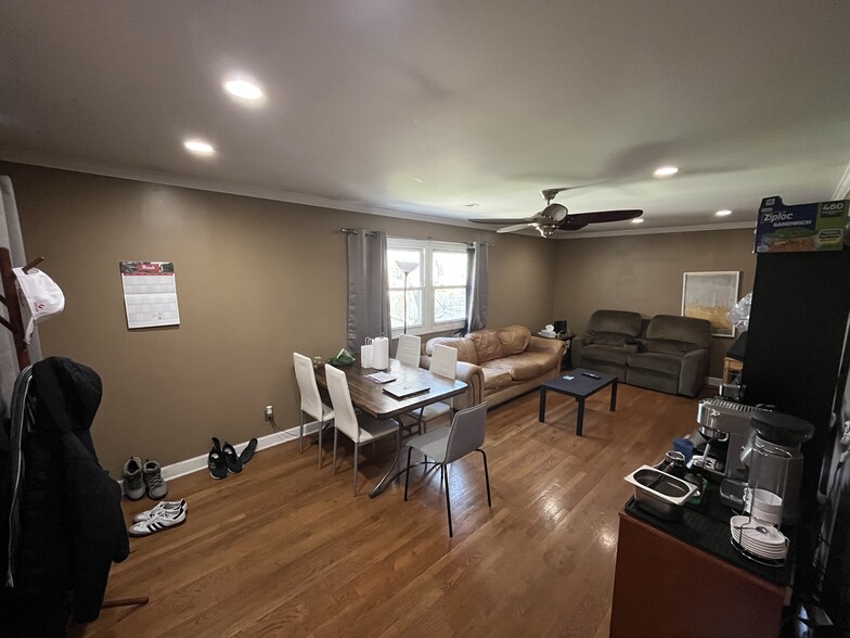 back living room (second angle) - 884 W 9th Ave