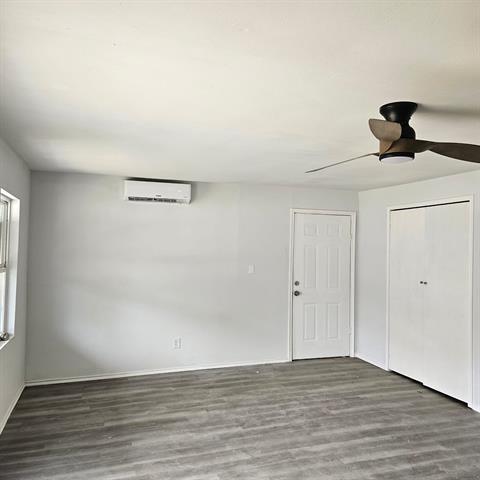 Building Photo - 1403 E 4th Ave