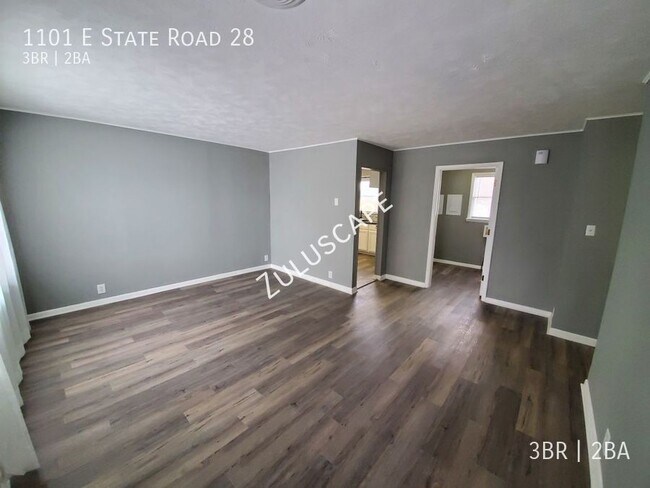 Building Photo - 1101 E State Road 28-