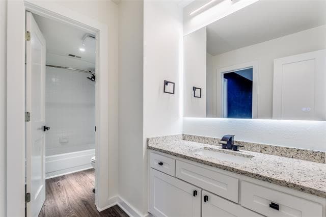 Building Photo - 2228 Colony Ct