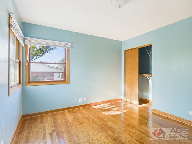 Building Photo - 755 Dulles Rd