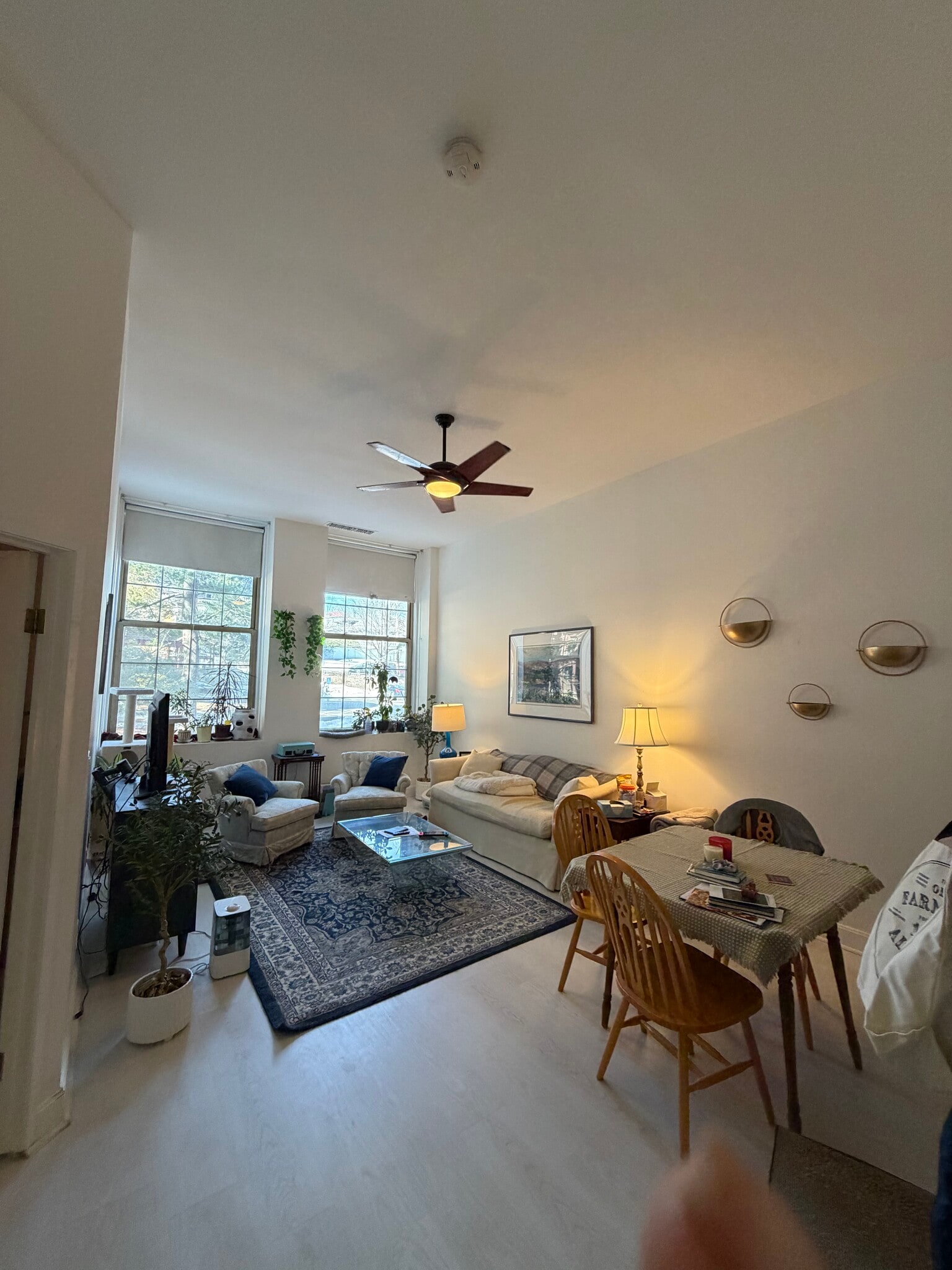 Building Photo - 48 Forest St